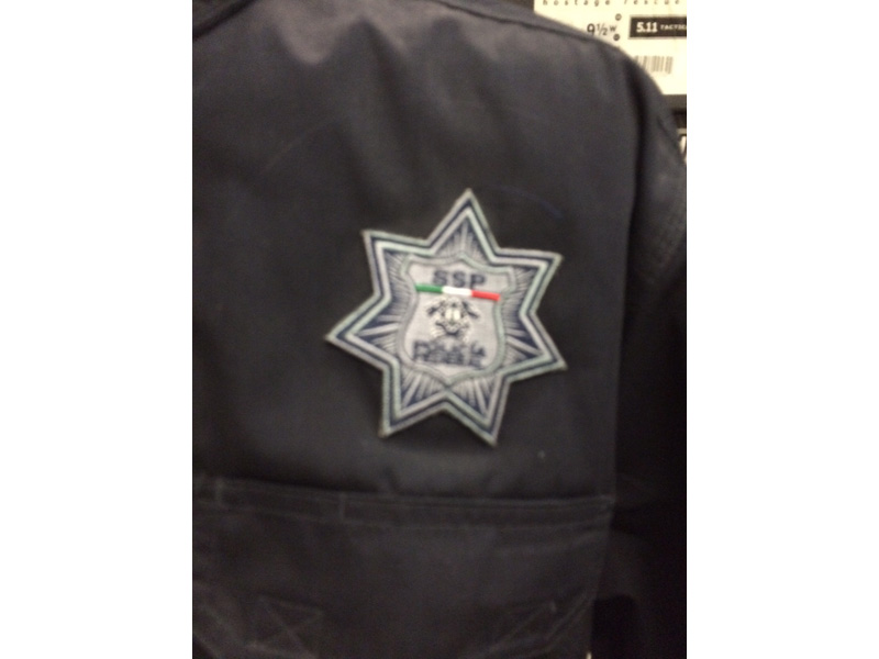 Venden en EP uniformes de PF y ejército mexicanos A1-cor-Uniformes02-full