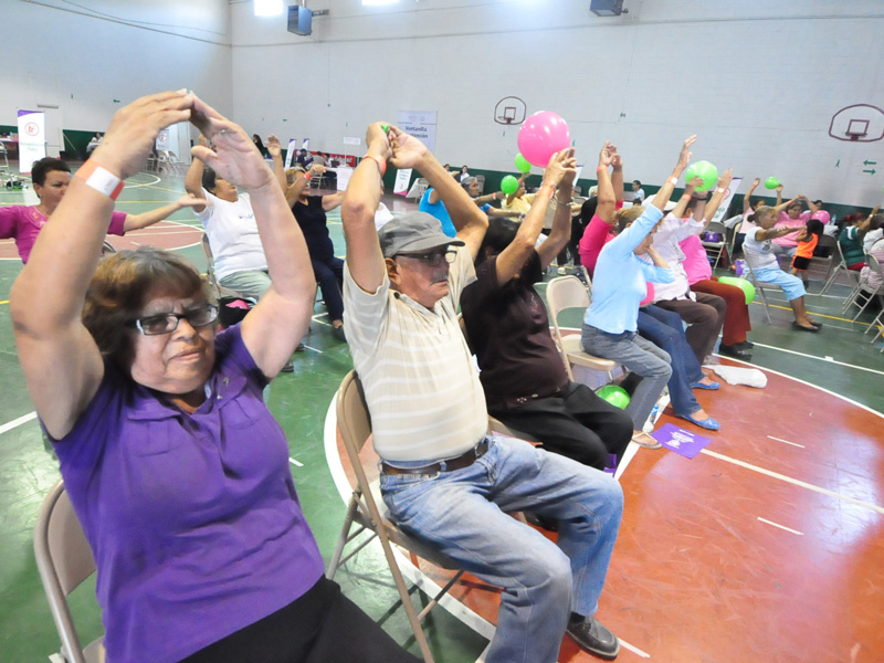 Atienden salud de adultos mayores al surponiente Norte de Ciudad Juárez