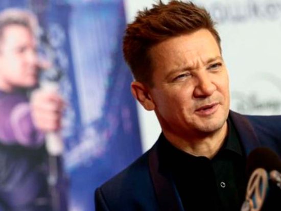 Familia De Jeremy Renner Manda Mensaje A Fans Del Actor Sigue En