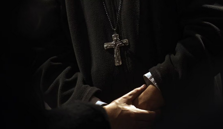 Secretaria De Iglesia Denuncia A Sacerdote Por Presunto Abuso Sexual