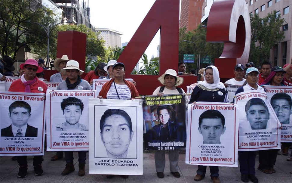 Tenemos Grabaciones De Guerreros Unidos Sobre Ayotzinapa Amlo