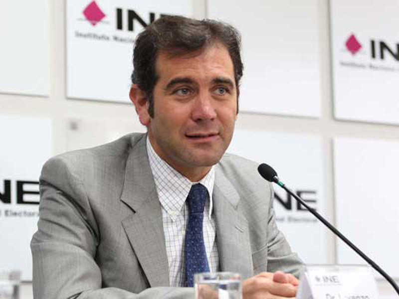 Lorenzo Córdova, consejero presidente del INE, pidió a los contagiados de Covid-19 que no vayan a votar