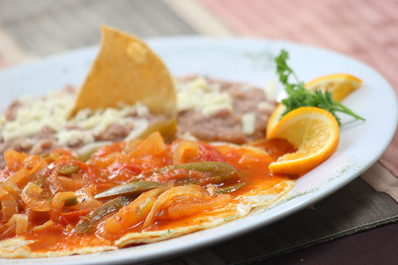 Empieza el día en el buffet de Las Cúpulas Restaurante - Norte de Ciudad  Juárez