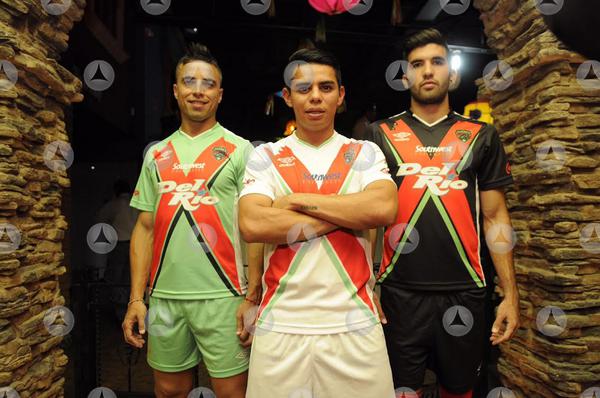 FC Juárez - ¿Cuántos ❤ para este uniforme que estrenaremos mañana