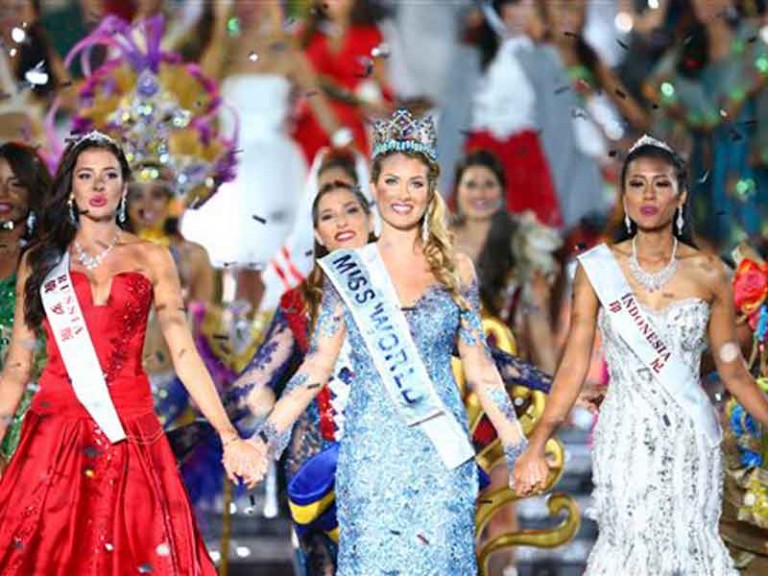 Miss Mundo Elimina Desfile De Bikinis En El Certamen Norte De Ciudad Juárez 1984