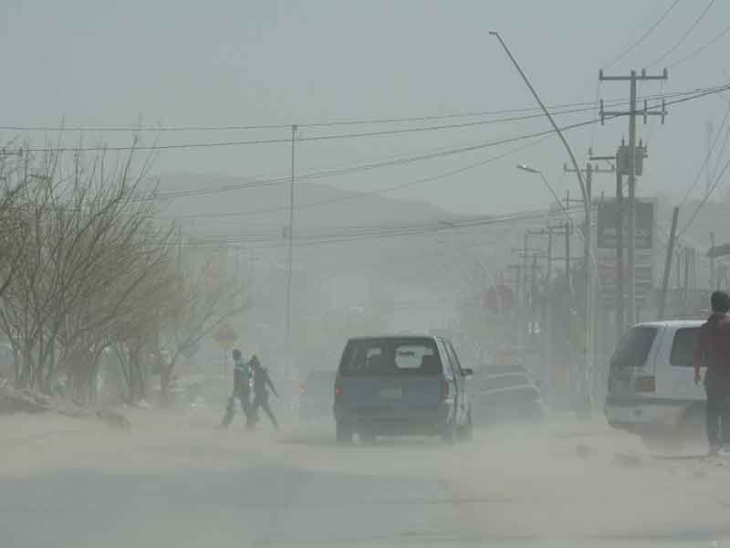 Vientos en Ciudad Juárez; polvaredas