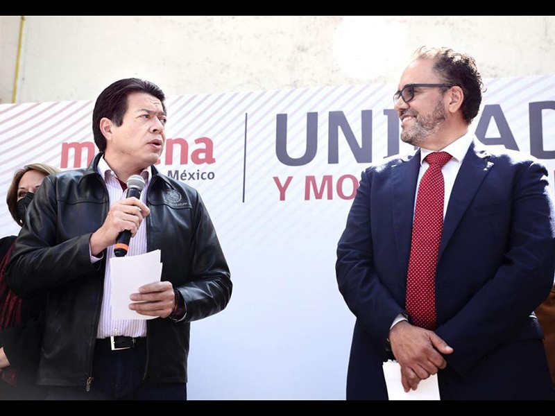 Juan Carlos Loera y Mario Delgado, momento antes el senador Cruz Pérez Cuéllar le dijo al candidato "Yo no te voy a apoyar"