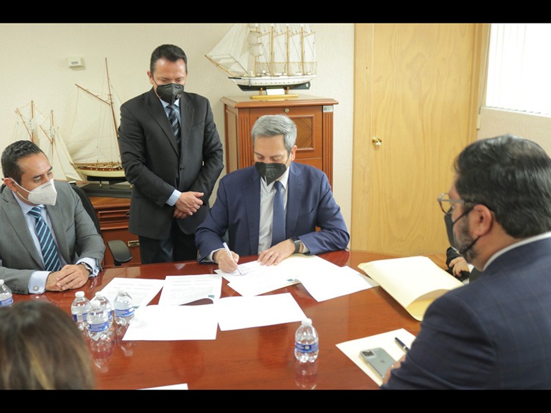 Fiscal Peniche firma solicitud de desafuero contra Pérez Cuéllar
