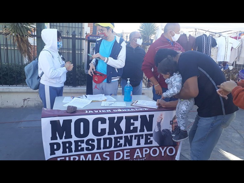 Módulo de firmas para que Javier González Mocken sea el candidato a la presidencia municipal de Juárez por Morena