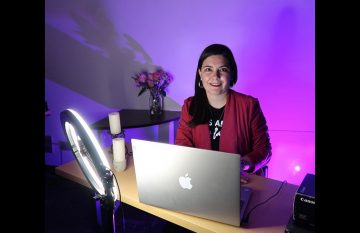 Nancy Romero impartió una conferencia por el día de la mujer