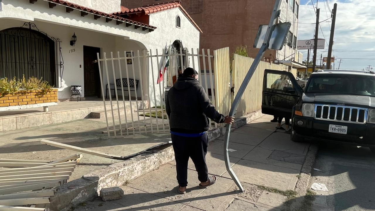 Termina conductor en patio de una casa en la Insurgentes y Perú - Norte ...