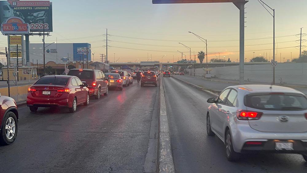 Puente Zaragoza despejado; Paso del Norte y el Libre con más de una