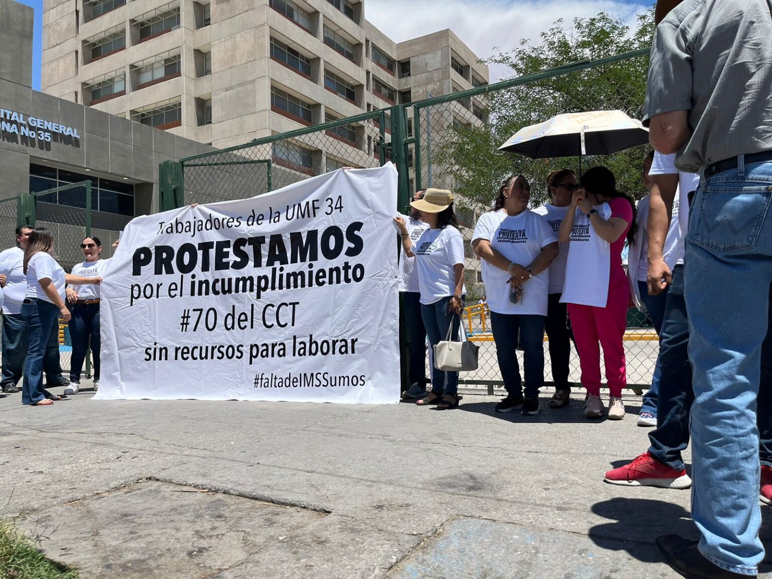 Protestan médicos y enfermeras del IMSS por falta de insumos - Norte de ...