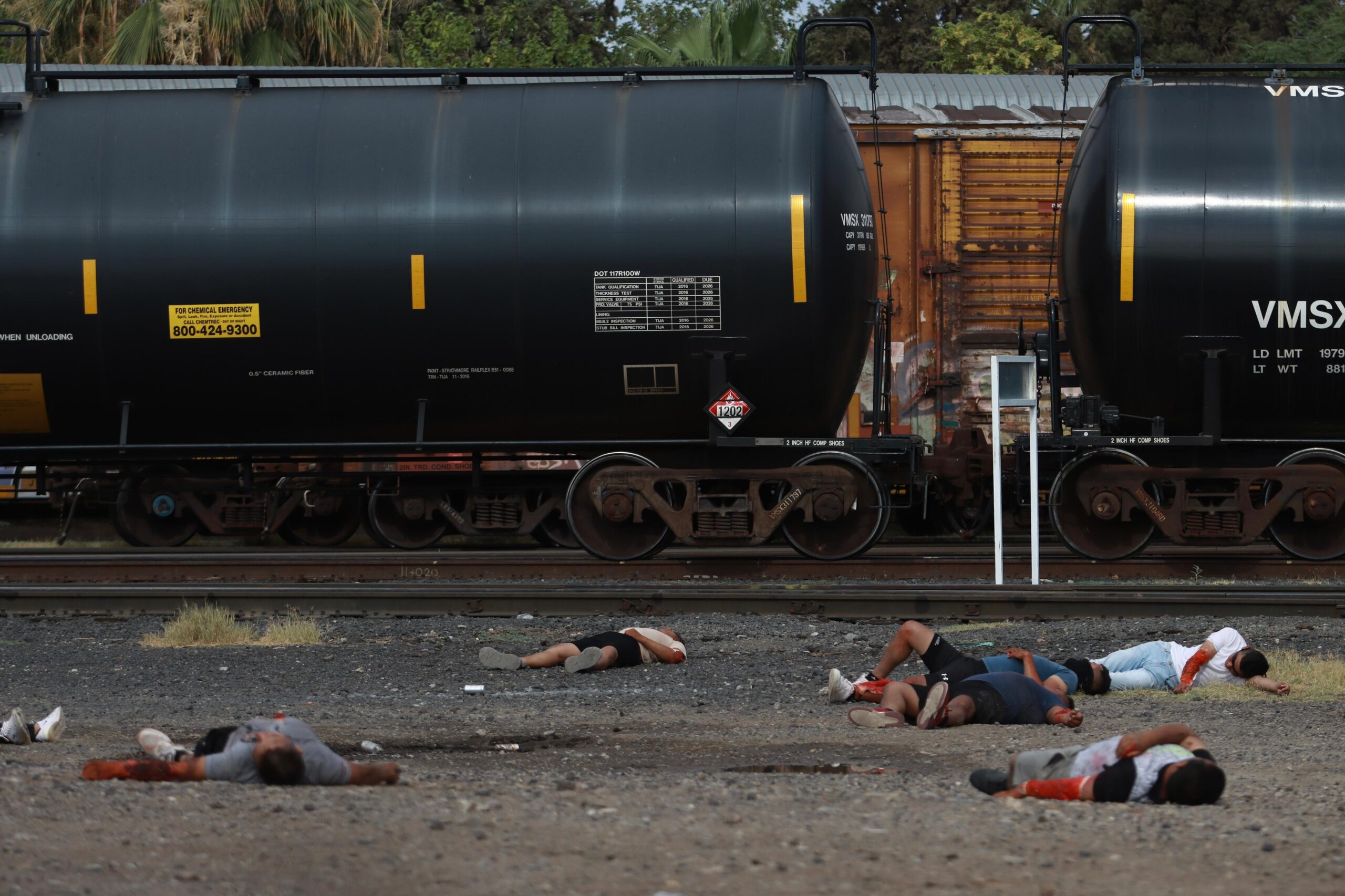 Atendiendo Derrame De Químicos En El Tren Se Despiden Las Fuerzas 