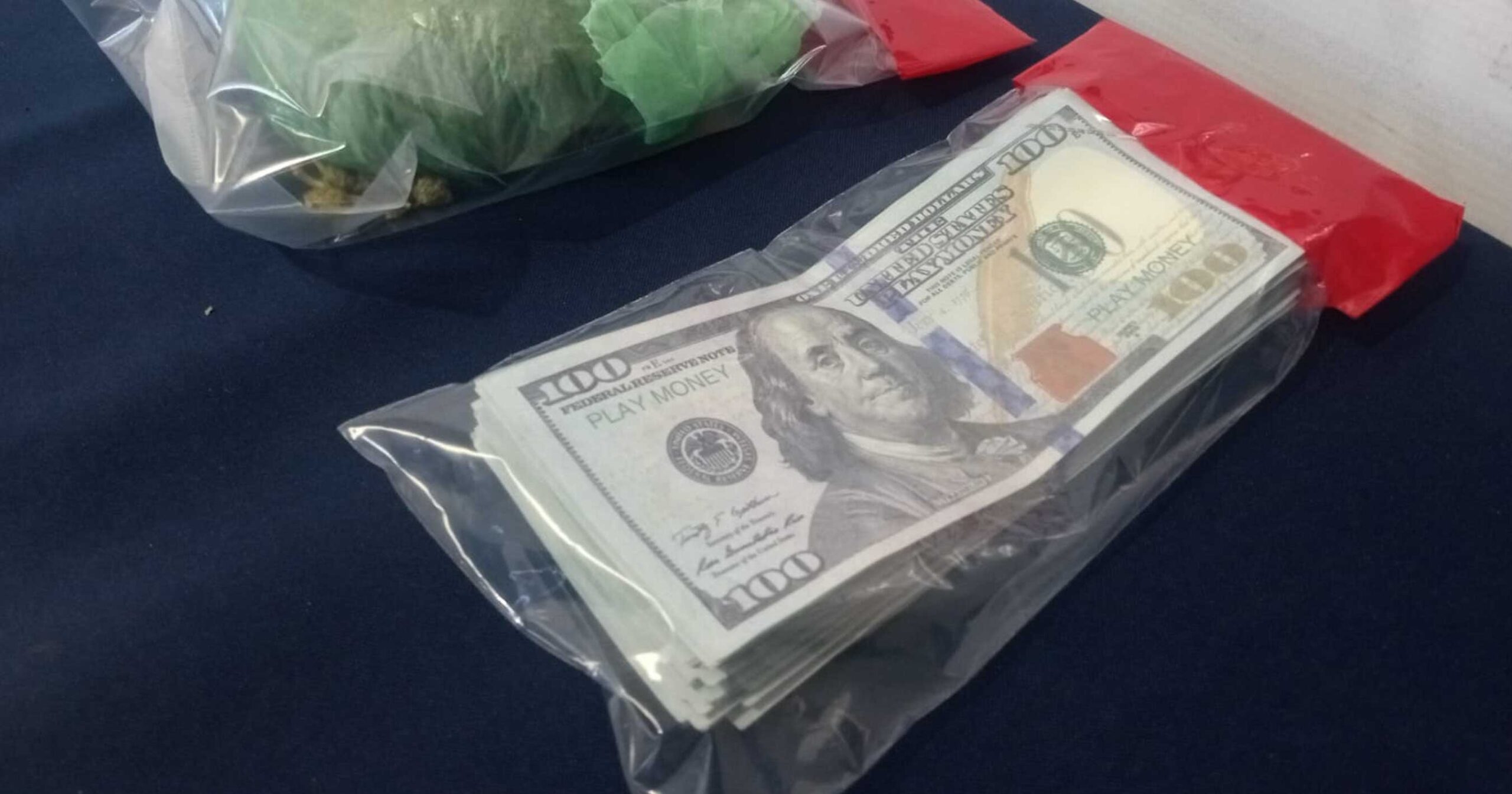 Dólar Podría Llegar A Los 25 Pesos Si Trump Es Presidente: Economista ...