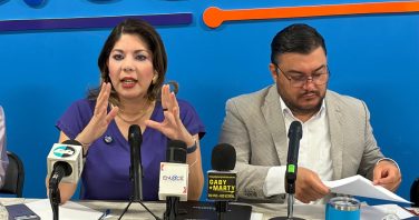 Daniela Álvarez hablando sobre Thor Salayandía