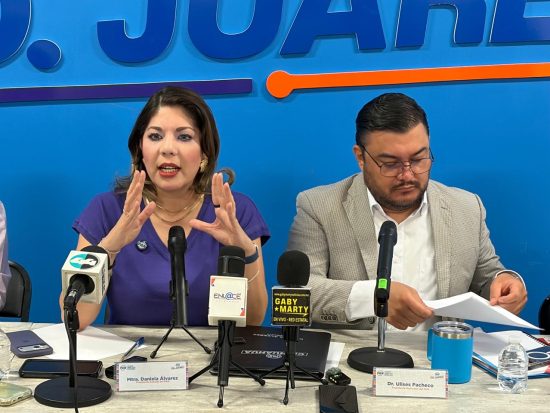 Daniela Álvarez hablando sobre Thor Salayandía