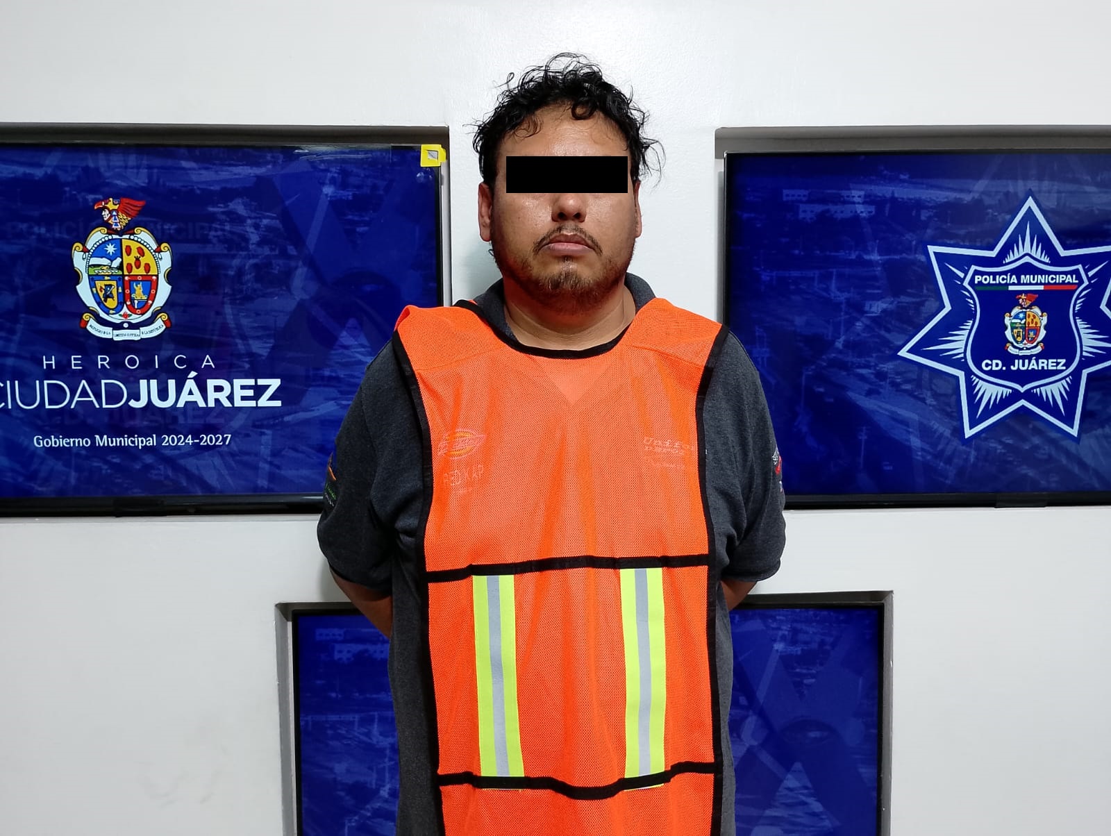 Detienen a empleado por robo y daños a negocio de ropa en plaza ...