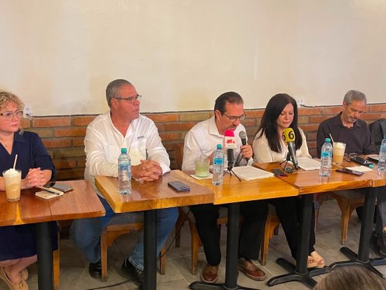 Frente expresó su apoyo a Andrea Chávez