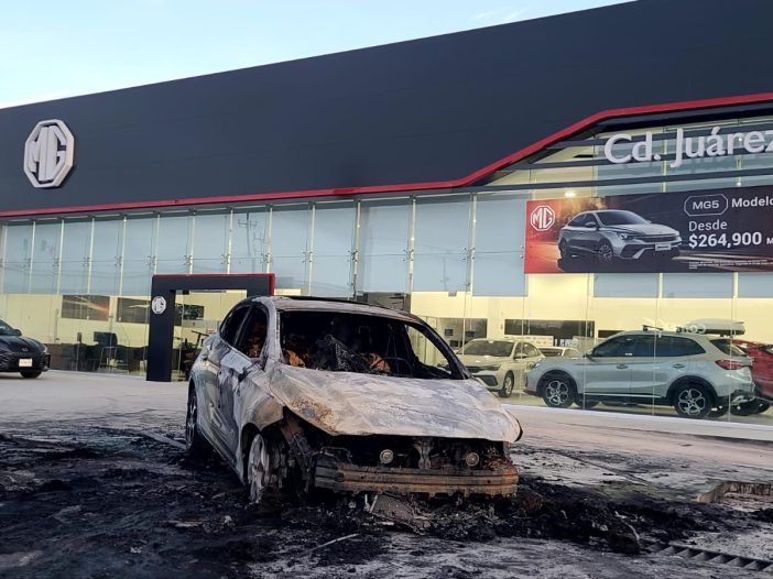 vehículos incendiados