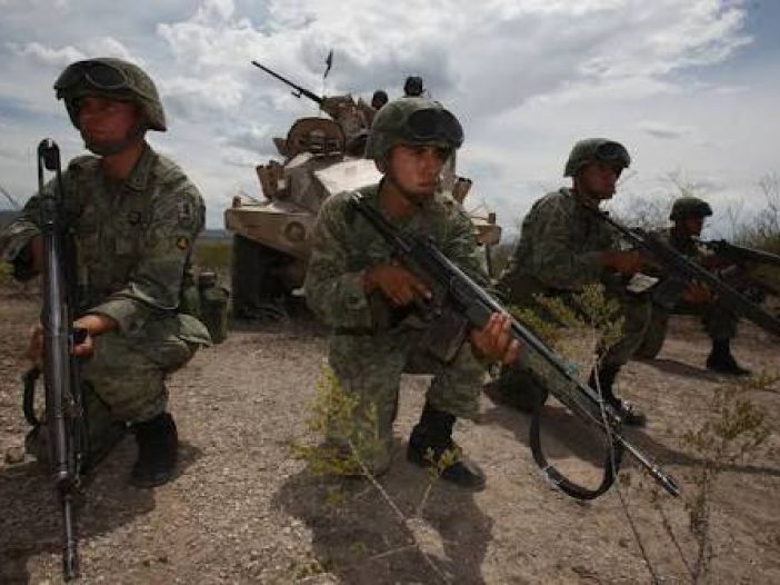 militares en ejercicio